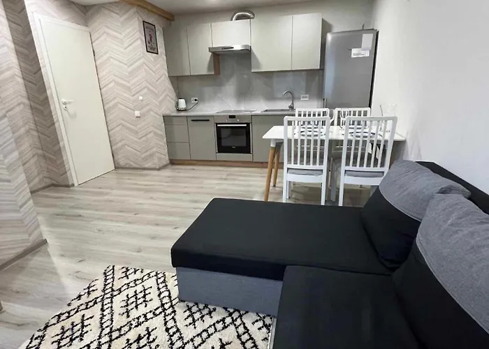 Sveciu Namelis * Kaunas